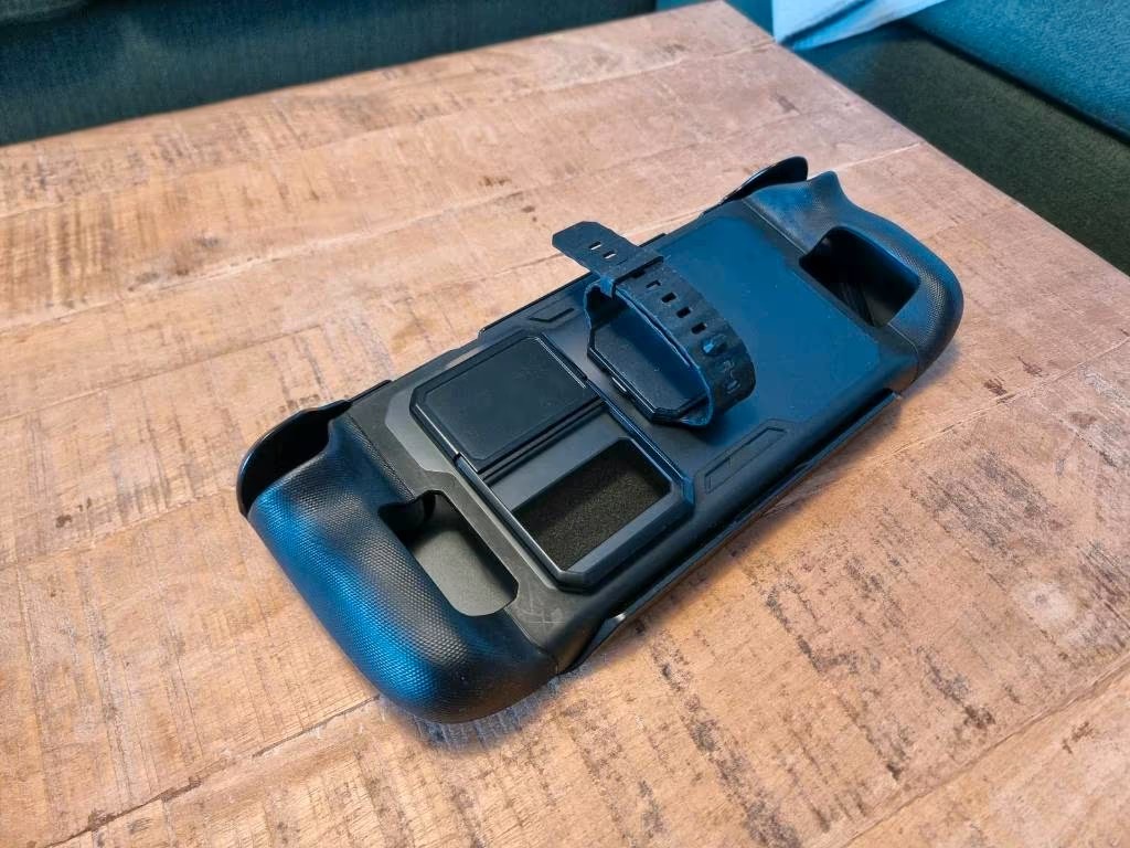 Steam Deck OLED 1TB – Ultimate Handheld Gaming Console | Includes Case thumbnail 2