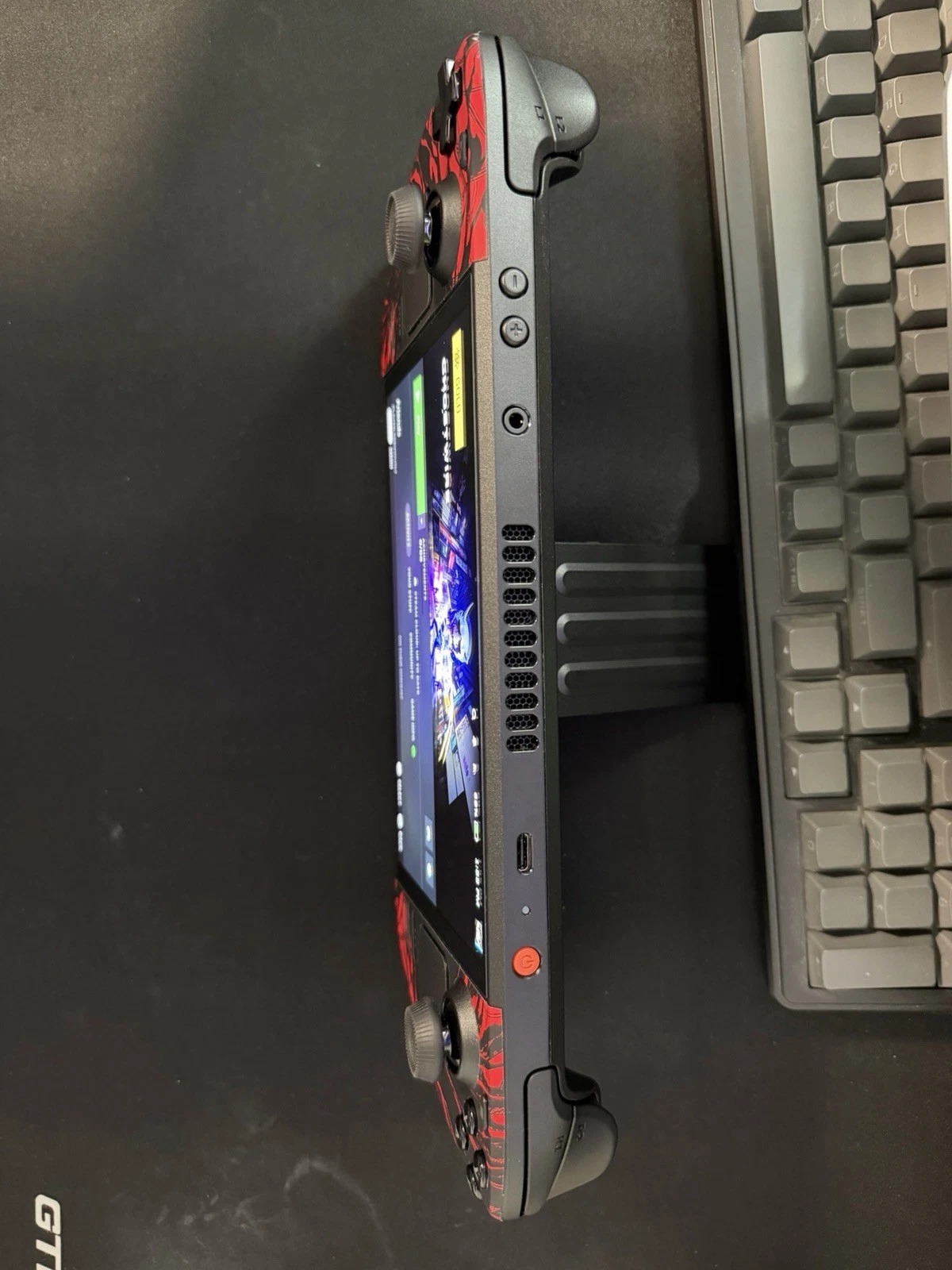 Steam Deck OLED 5Stea12gb (Excellent Condition) 400gb Sandisk Card thumbnail 2