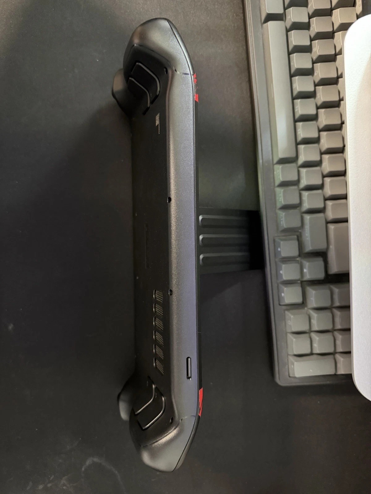 Steam Deck OLED 5Stea12gb (Excellent Condition) 400gb Sandisk Card thumbnail 3