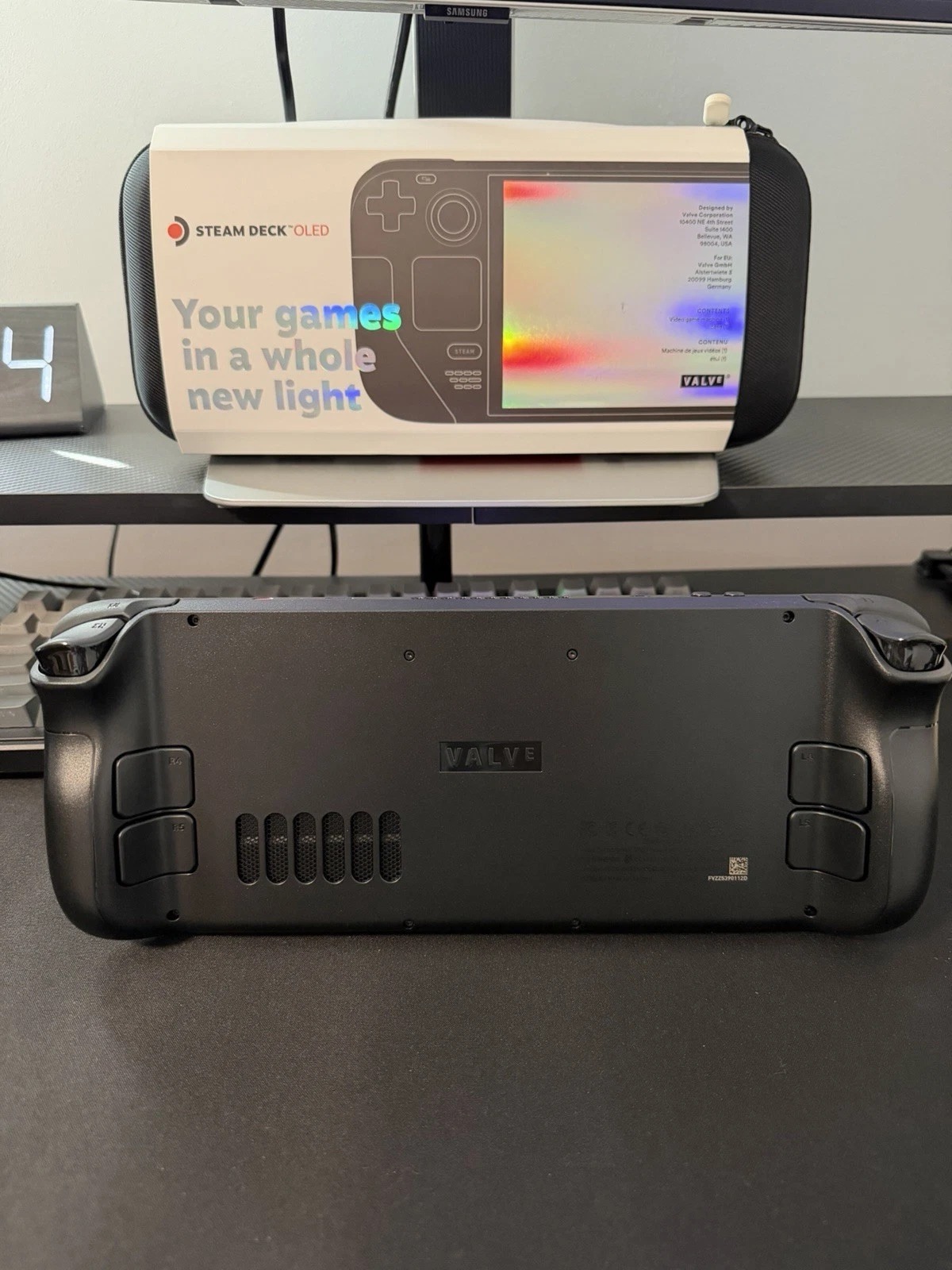 Steam Deck OLED 5Stea12gb (Excellent Condition) 400gb Sandisk Card thumbnail 7