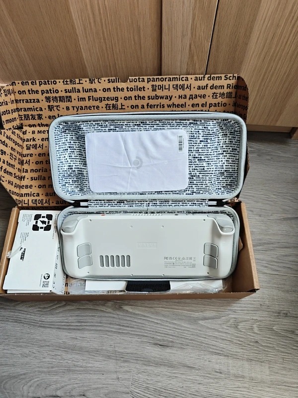 Steam deck OLED White Limited edition 1TB BRAND NEW thumbnail 3