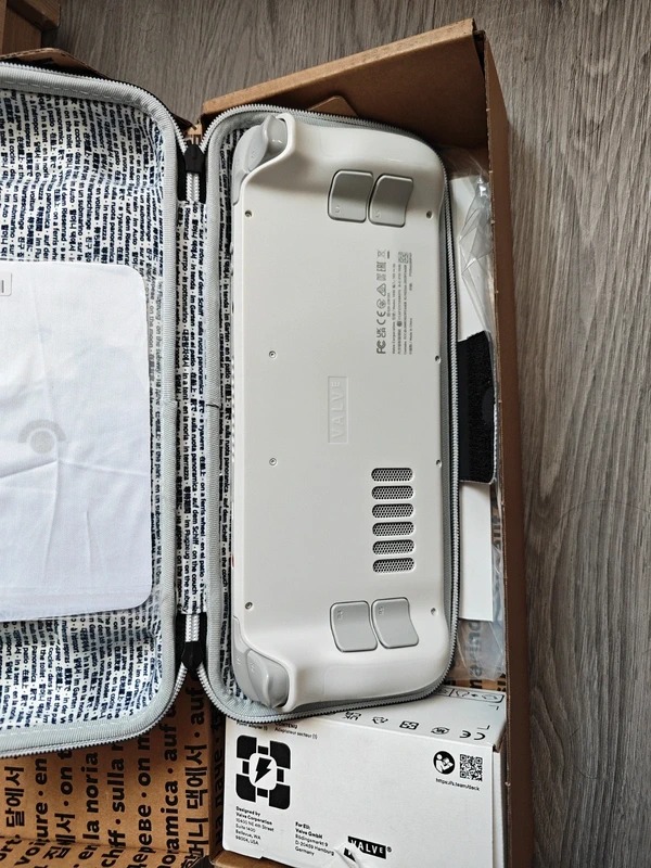 Steam deck OLED White Limited edition 1TB BRAND NEW thumbnail 4