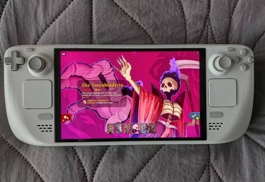 Steam Deck White OLED 1 TB, Limited Edition from Valve thumbnail 1