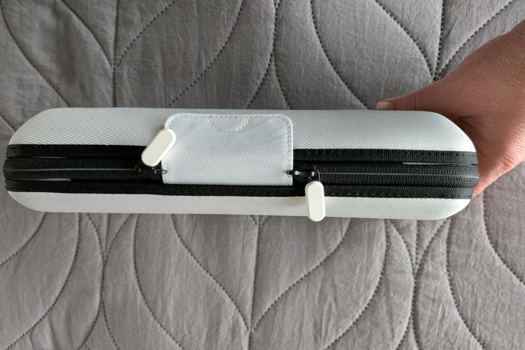 Steam Deck White OLED 1 TB, Limited Edition from Valve thumbnail 15