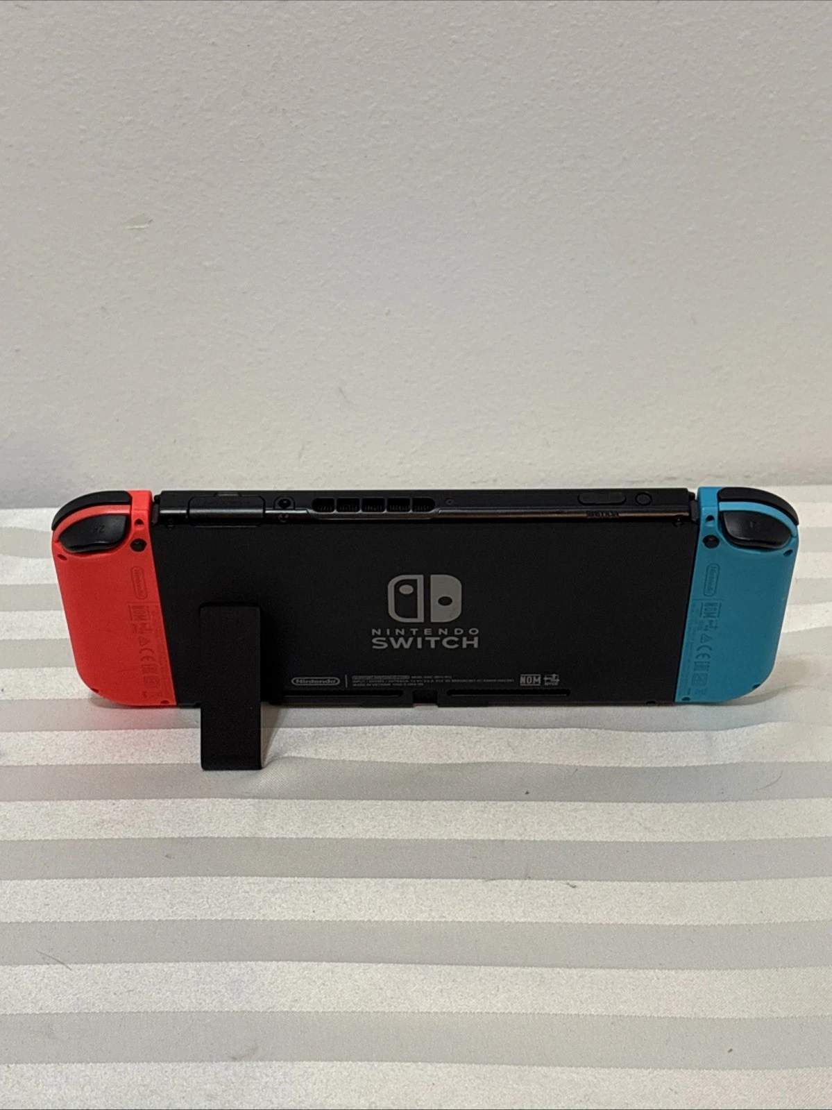 Nintendo Switch Console Bundle With 3 Games & Controller 2 Wheels thumbnail 9