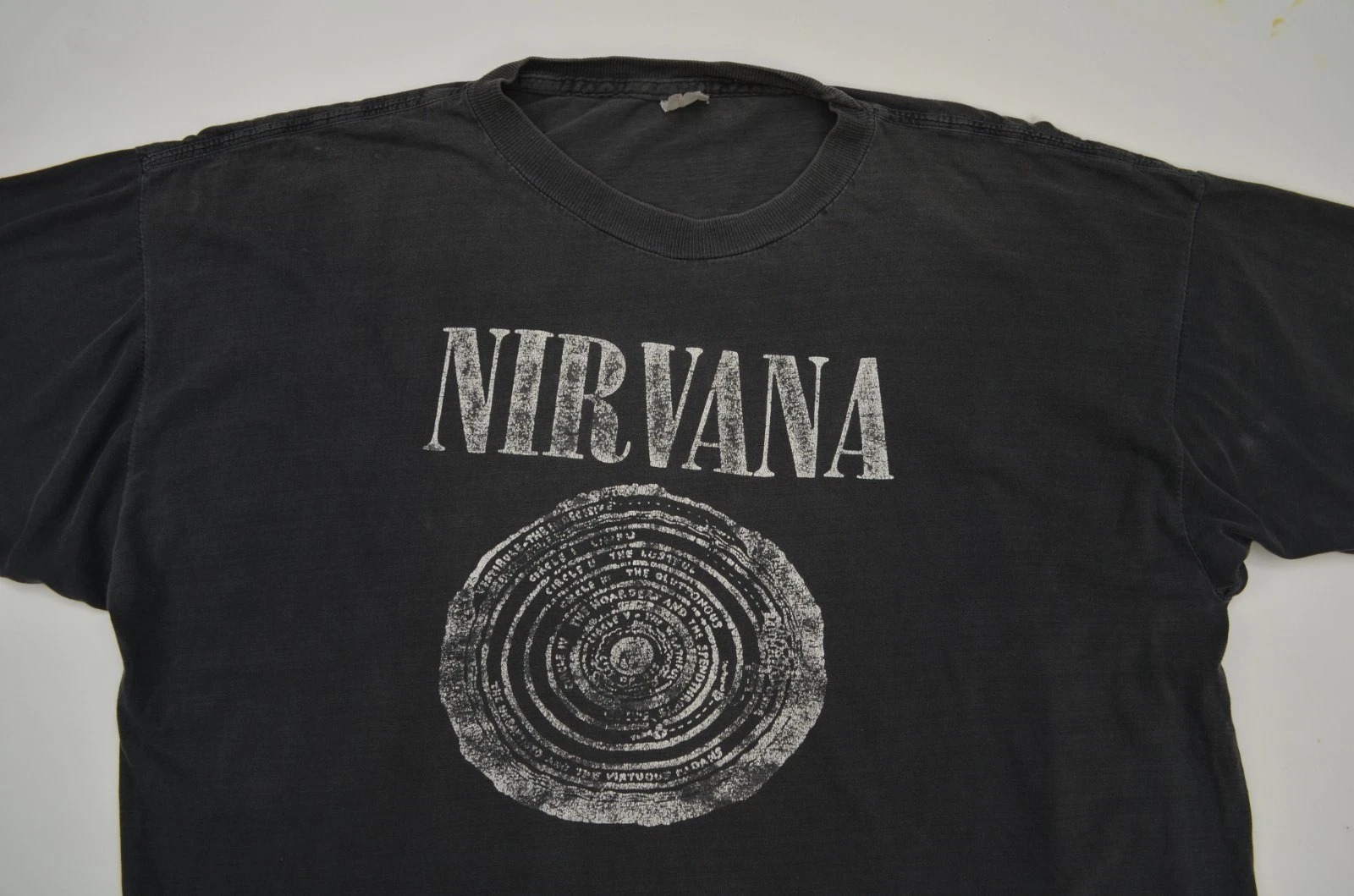 T-shirt noir vieilli vintage années 90 Nirvana Vestibule Cercles of Hell taille XL thumbnail 2