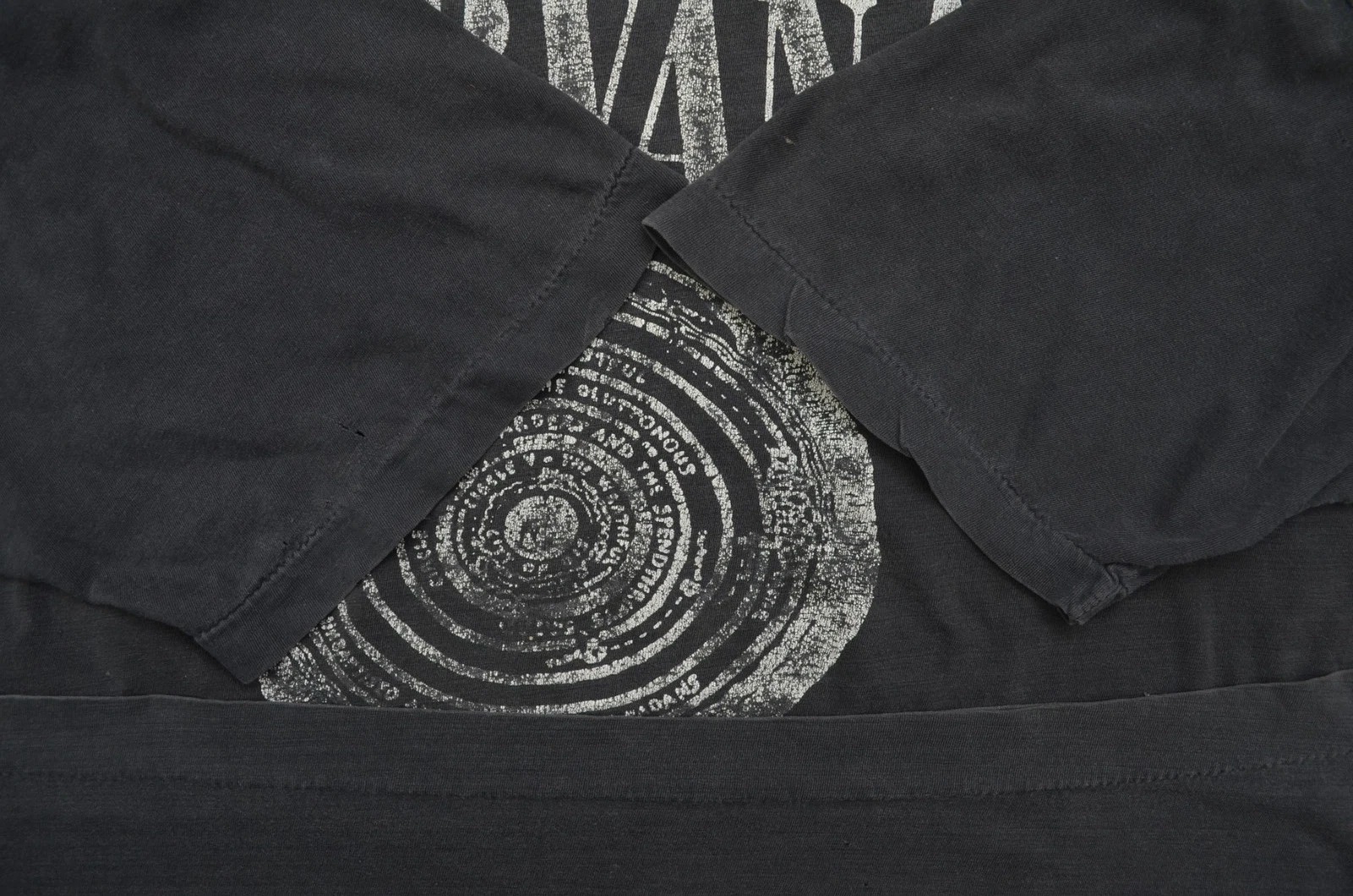 T-shirt noir vieilli vintage années 90 Nirvana Vestibule Cercles of Hell taille XL thumbnail 7