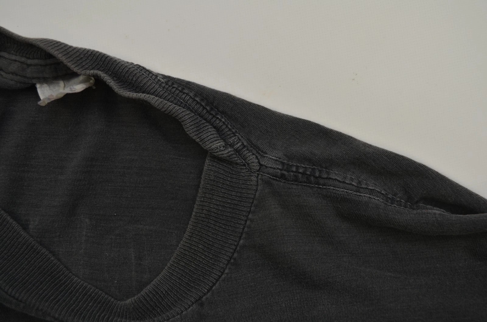 T-shirt noir vieilli vintage années 90 Nirvana Vestibule Cercles of Hell taille XL thumbnail 9