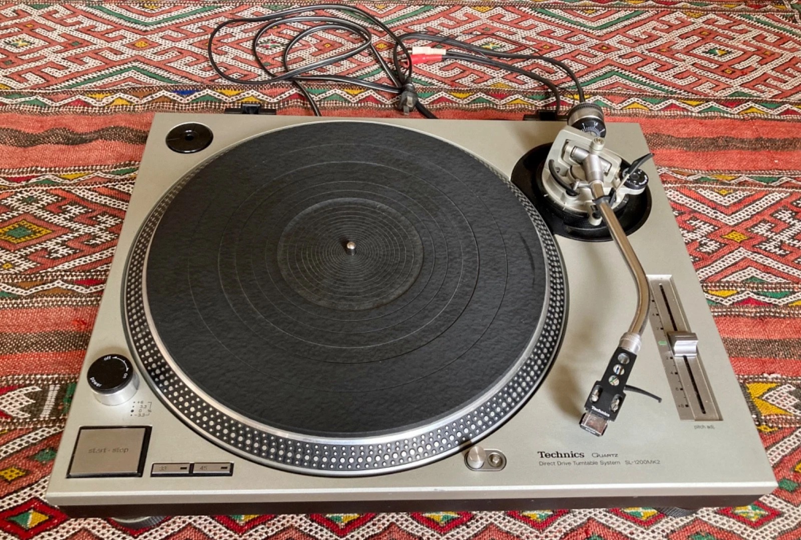 Technics SL-1200MK2 DJ Turntable - Silver - 1998 thumbnail 2