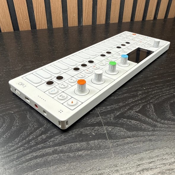 Teenage Engineering OP-1 Portable Synthesizer Keyboard – Model TE002 thumbnail 4