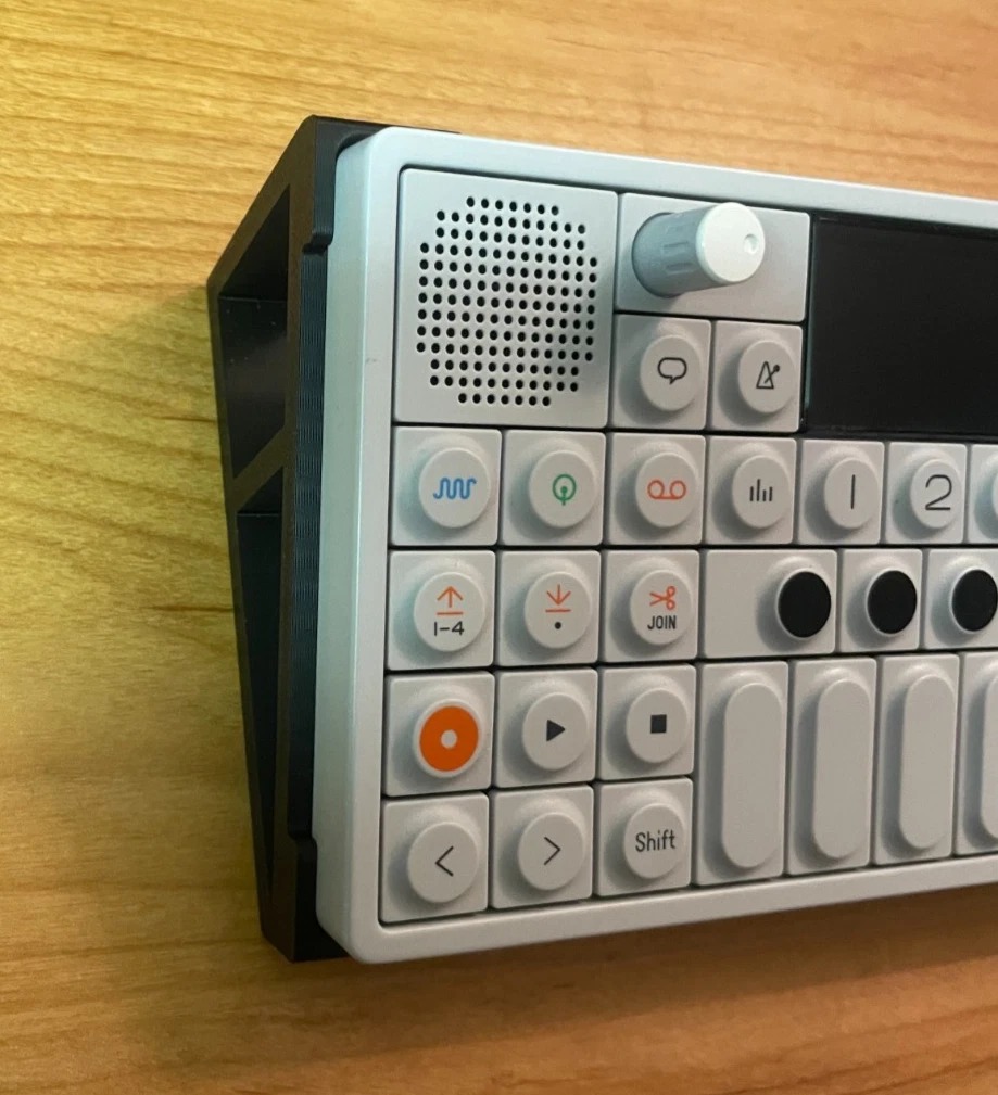 Teenage Engineering - OP1 thumbnail 12