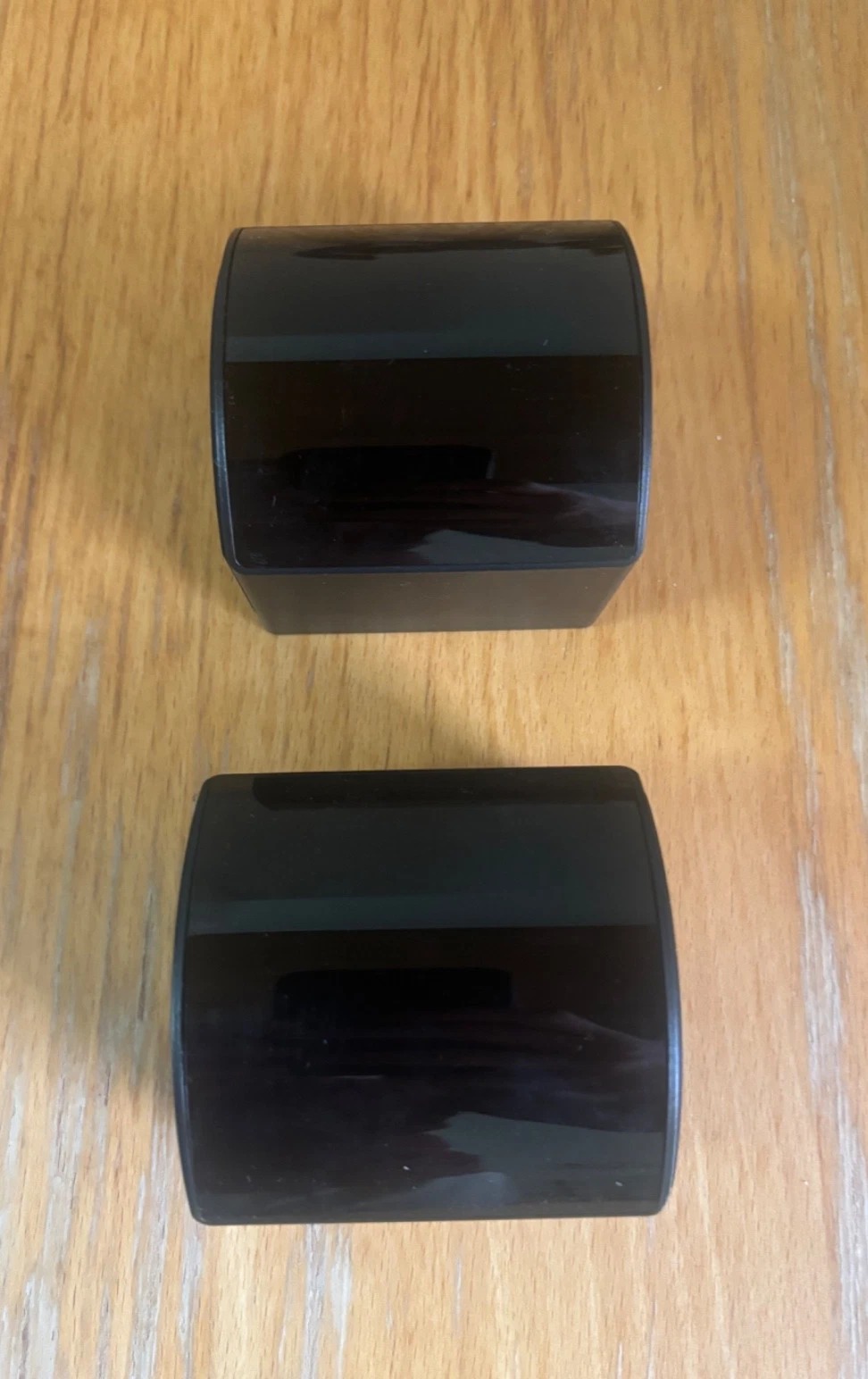 Valve Index VR Kit Complete Set – Headset + Controllers + 2 Base Stations – Full Package thumbnail 7