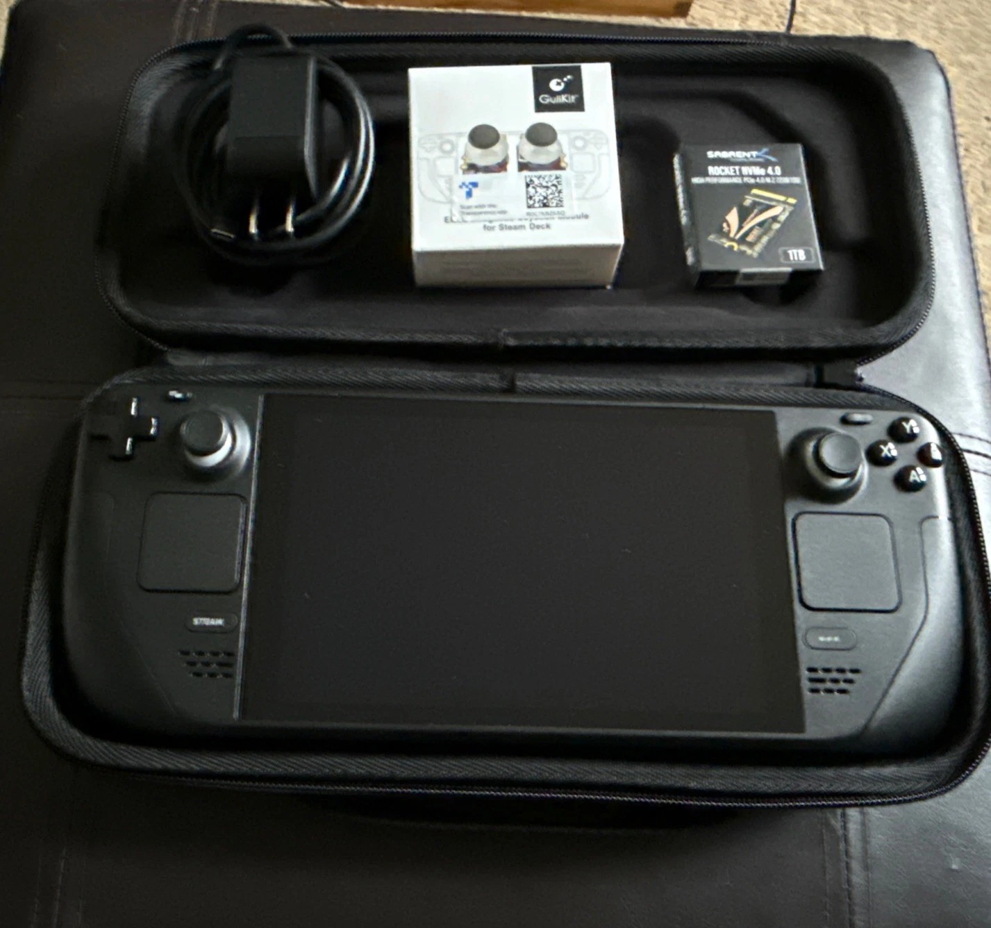 Valve Steam Deck 1 TB SSD LCD Gaming Handheld [USED - Excellent] With Extras thumbnail 1