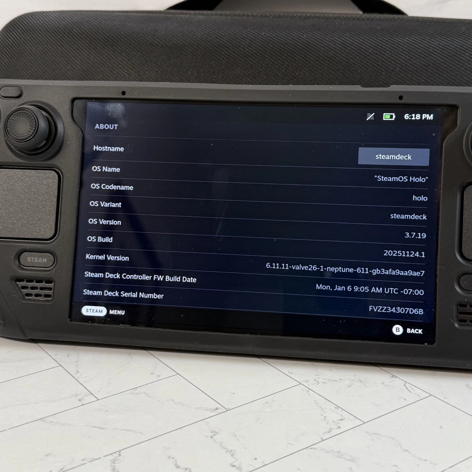 Valve Steam Deck 1TB SSD | 16GB RAM | AMD APU | OLED | Handheld Gaming PC H601 thumbnail 5