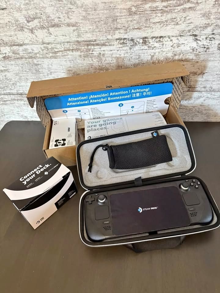 Valve Steam Deck 512GB LCD w/ Steam Dock, case, power adapter and original box thumbnail 1