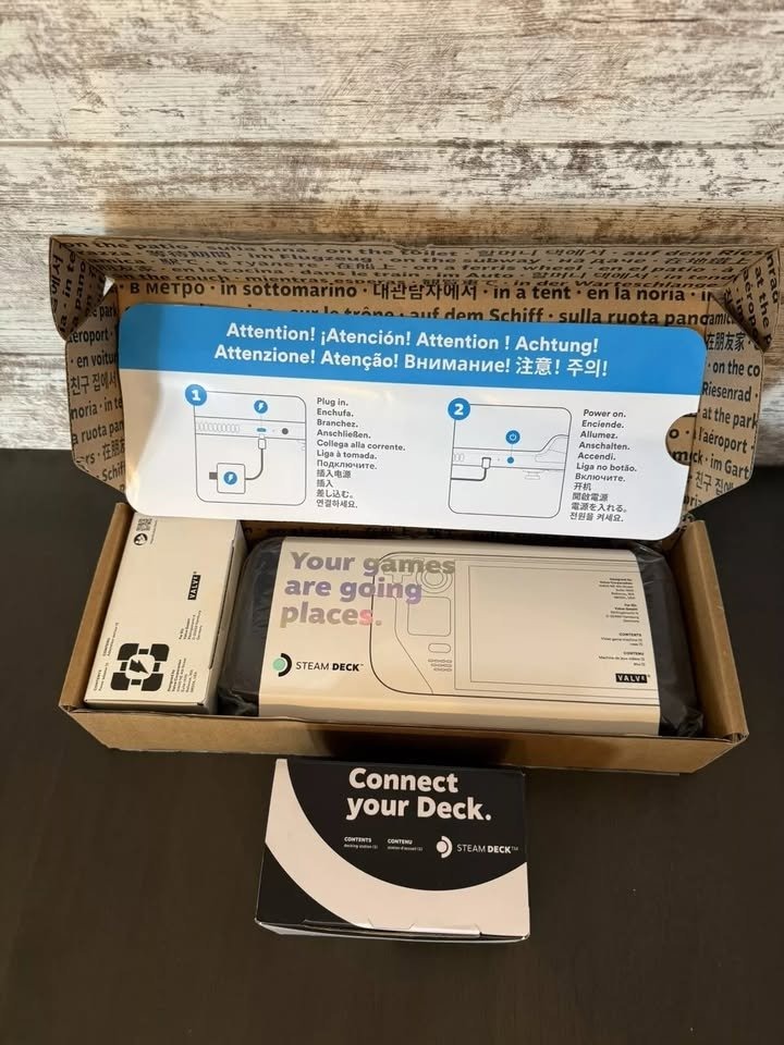 Valve Steam Deck 512GB LCD w/ Steam Dock, case, power adapter and original box thumbnail 3