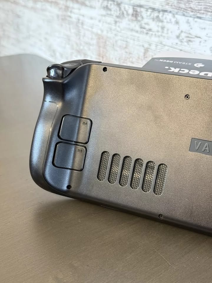 Valve Steam Deck 512GB LCD w/ Steam Dock, case, power adapter and original box thumbnail 6