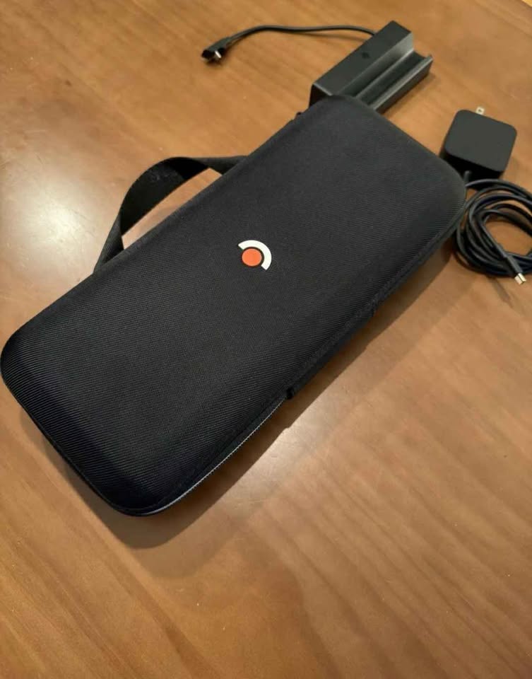 Valve Steam Deck 512GB OLED with Docking Station, Charger & Case thumbnail 8