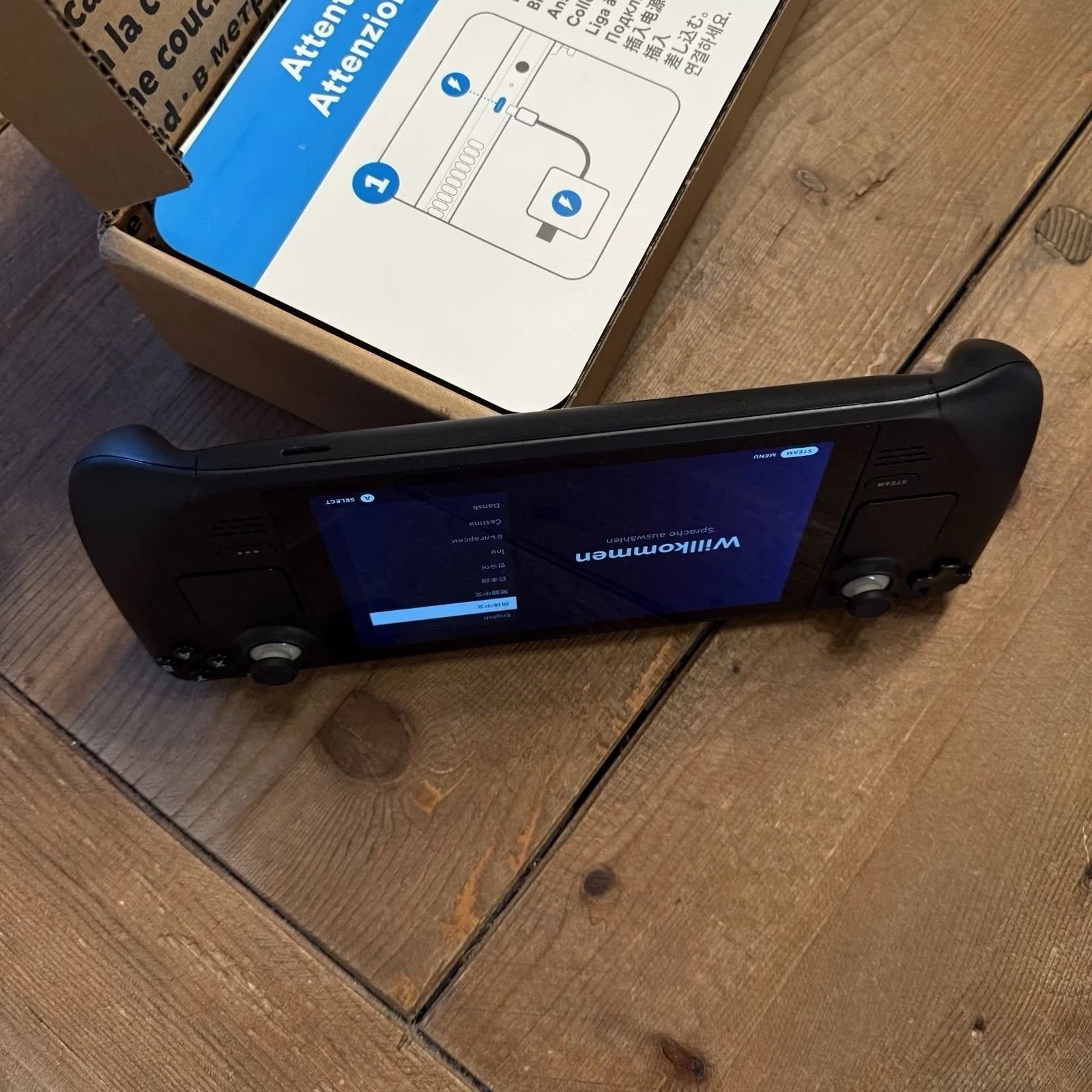 Valve Steam Deck 64GB – Ultimate Handheld Gaming Console thumbnail 5