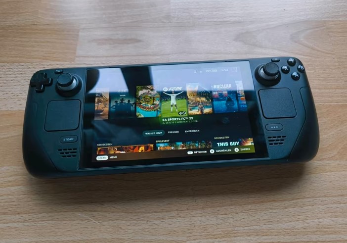 Valve Steam Deck LCD – 256 GB – Like New - OVP & Accessories thumbnail 1