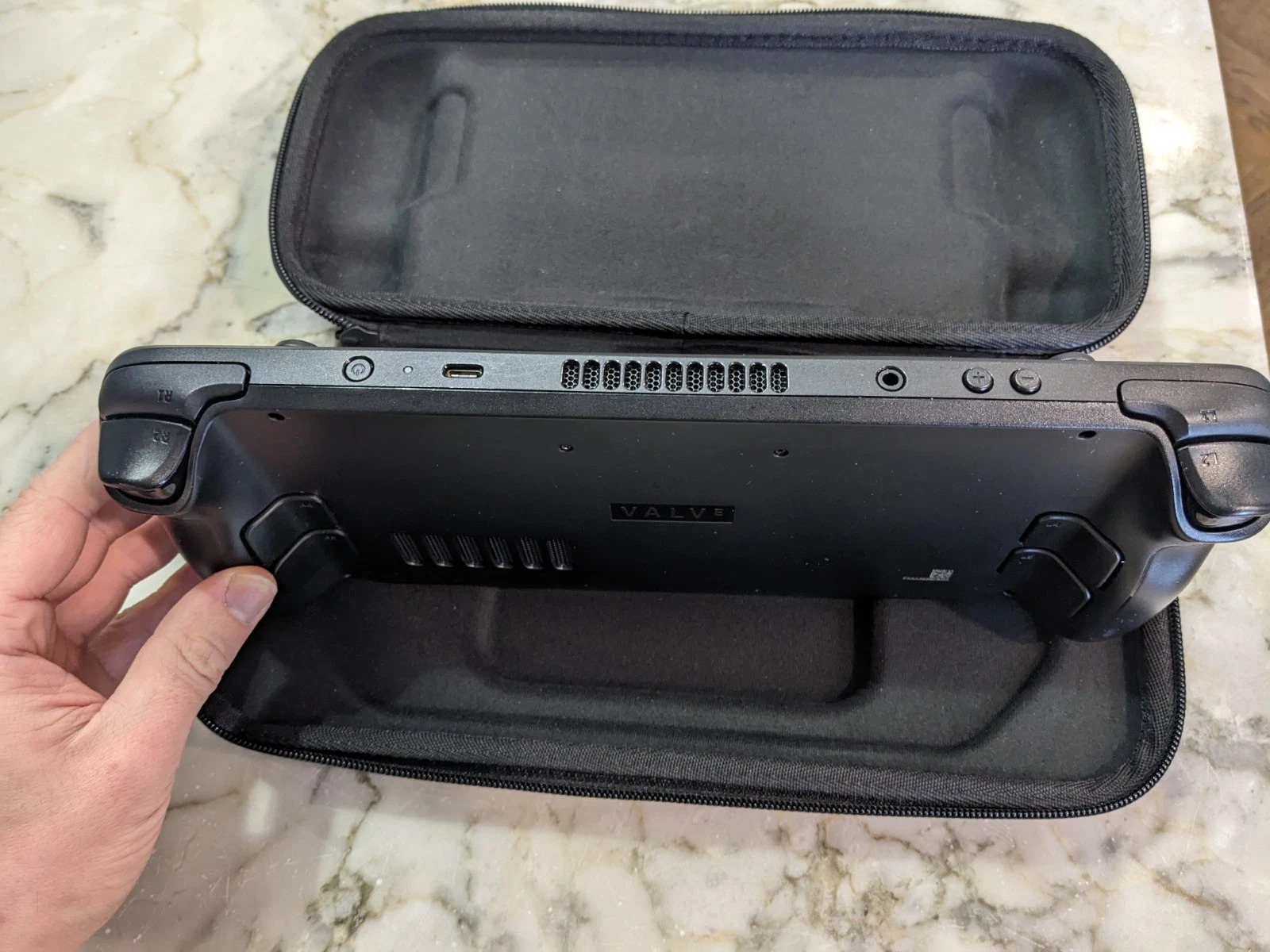 Valve Steam Deck LCD - 512GB - OEM Case - MicroSD 256GB -MicroSD to SD Converter thumbnail 5