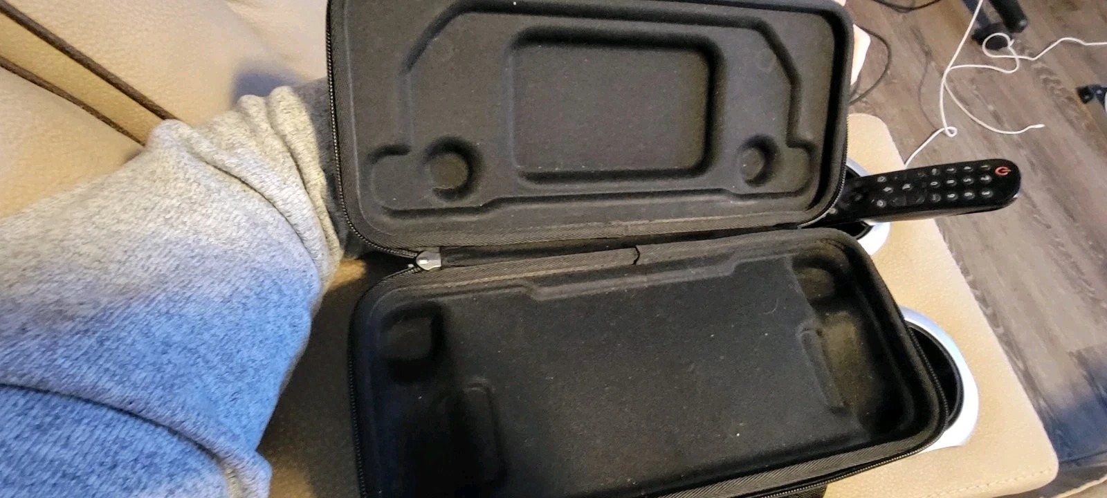 Valve Steam Deck LCD Handheld Console – 2TB SSD – With Case thumbnail 4