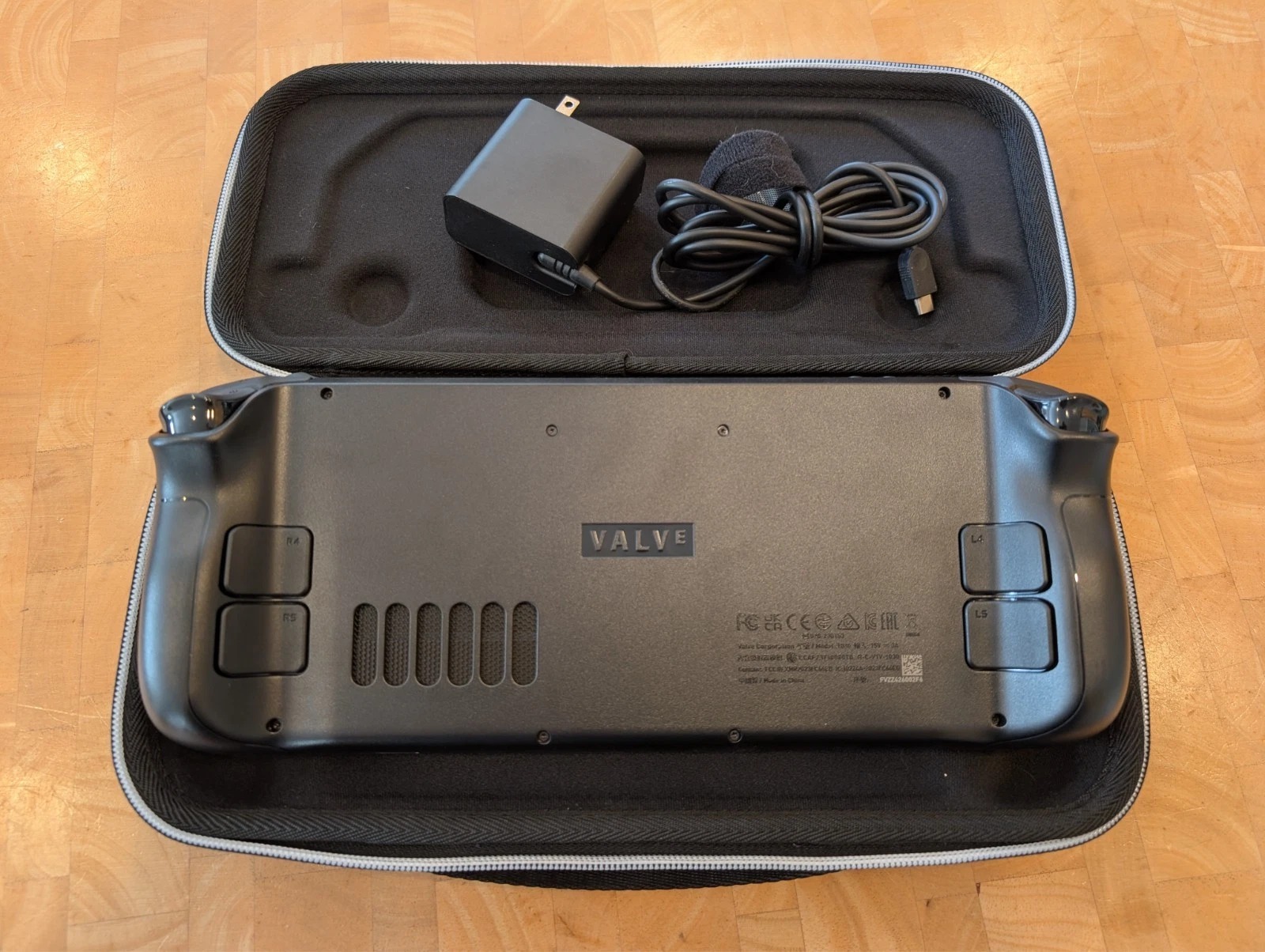 VALVE Steam Deck OLED 1T SSD 16GB RAM thumbnail 2