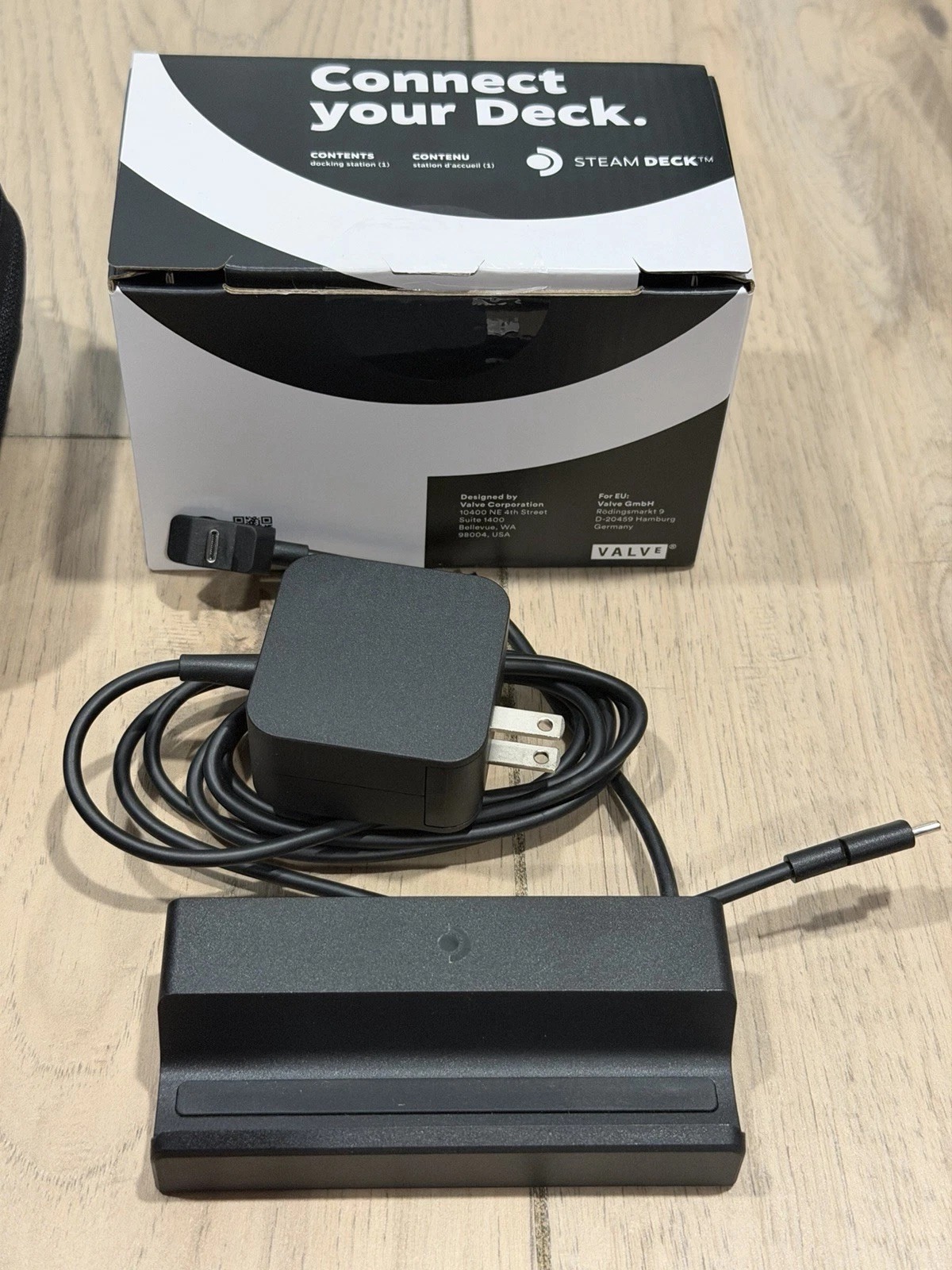 Valve Steam Deck OLED 1TB Handheld Gaming Console System thumbnail 5