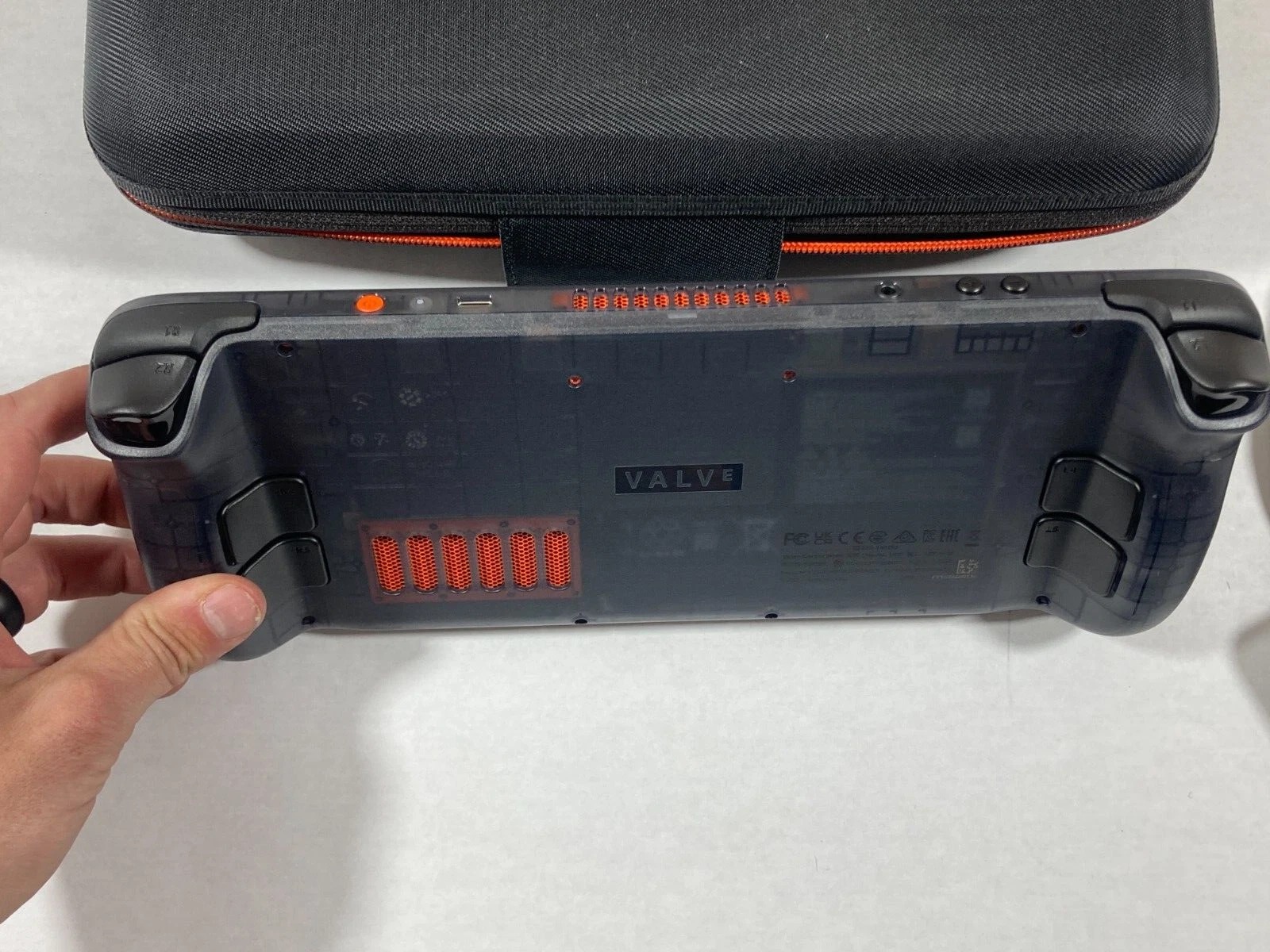 Valve Steam Deck OLED 1TB Limited Edition Handheld Console + Case – Excellent Condition thumbnail 4