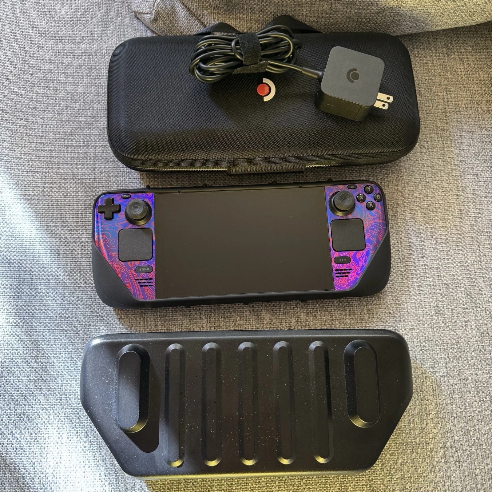 Valve Steam Deck OLED 1TB Model 1030 Great Condition With Dbrand Killswitch! thumbnail 1