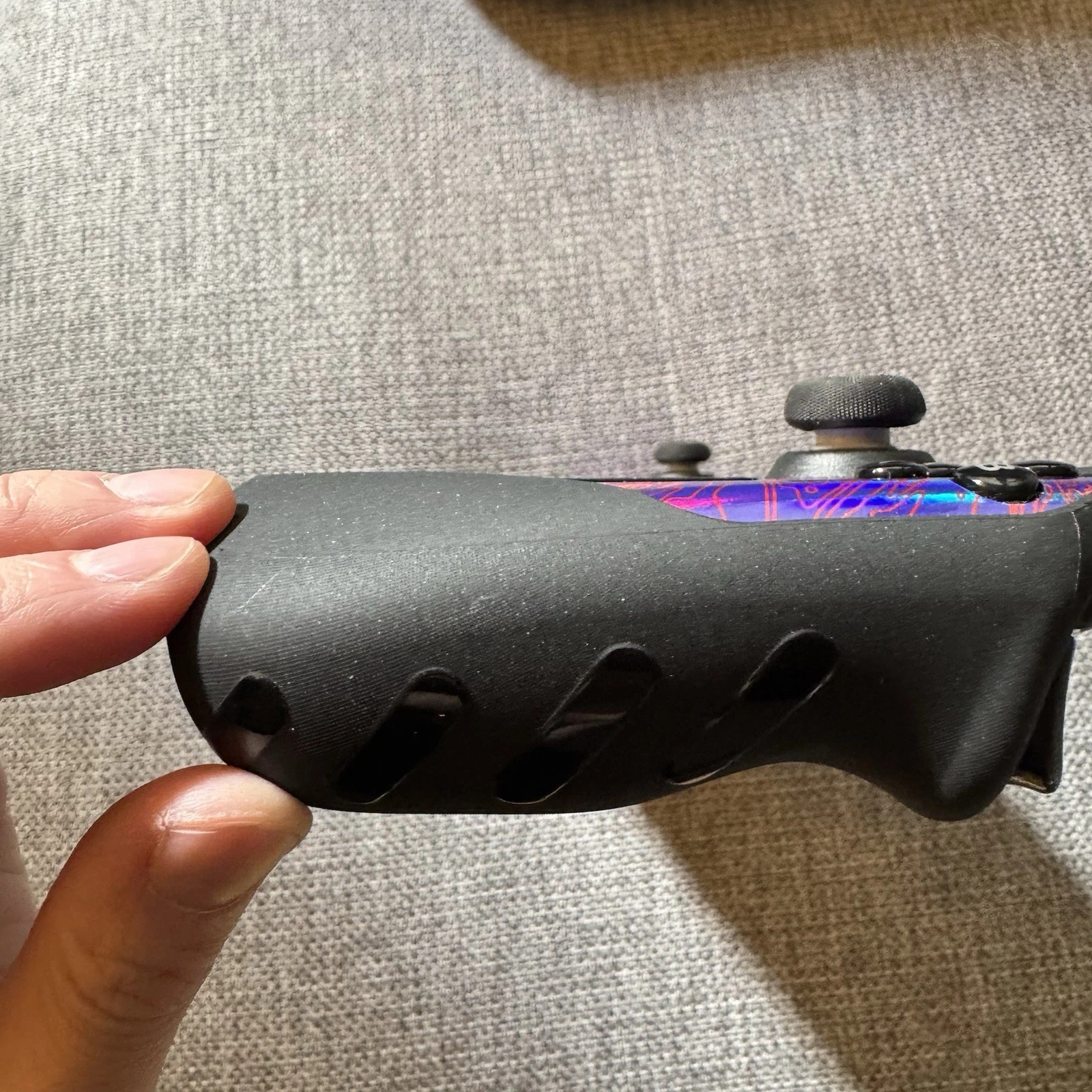 Valve Steam Deck OLED 1TB Model 1030 Great Condition With Dbrand Killswitch! thumbnail 11