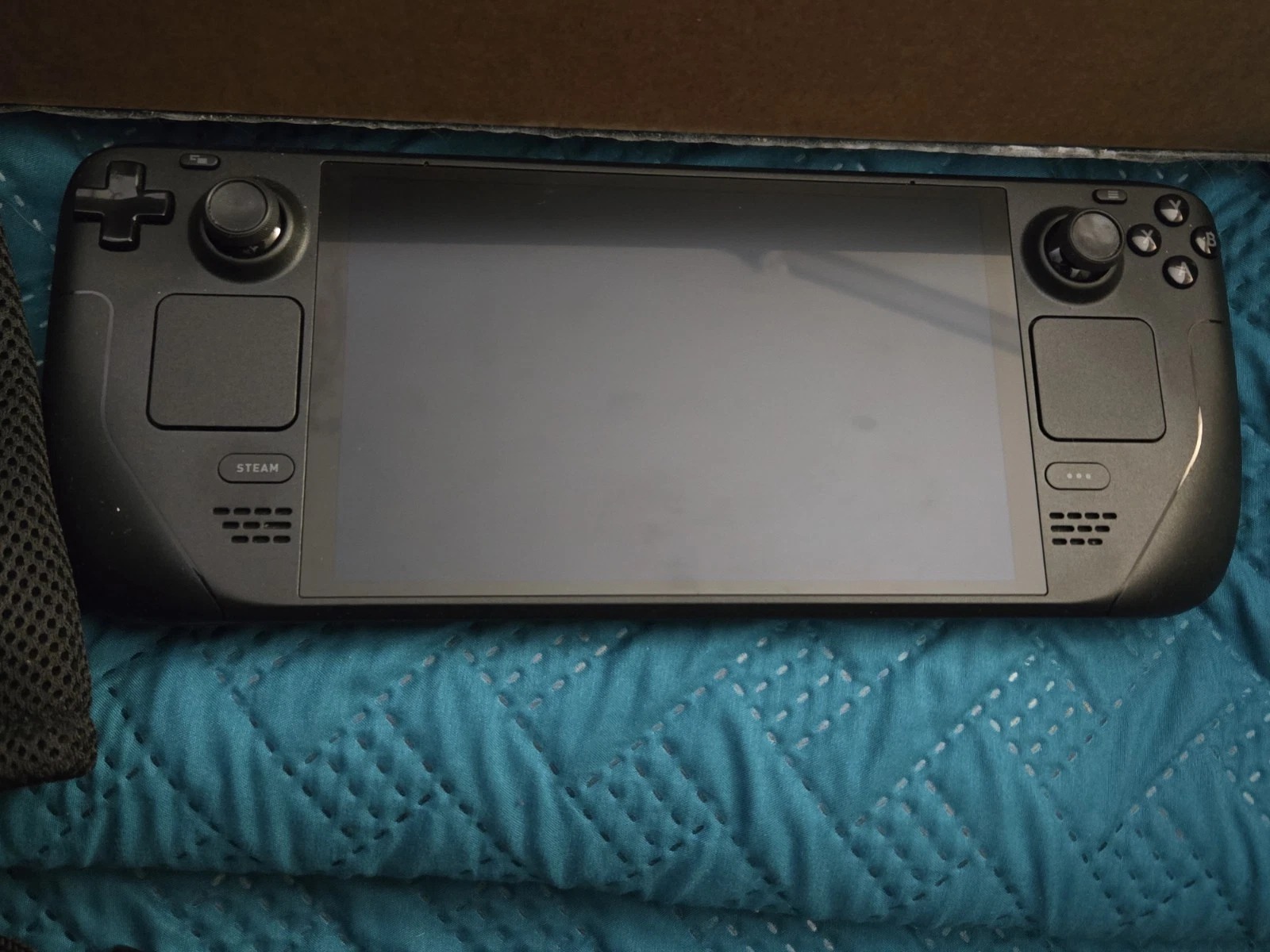 Valve Steam Deck OLED 1TB – Premium Handheld Gaming Bundle with Accessories thumbnail 3