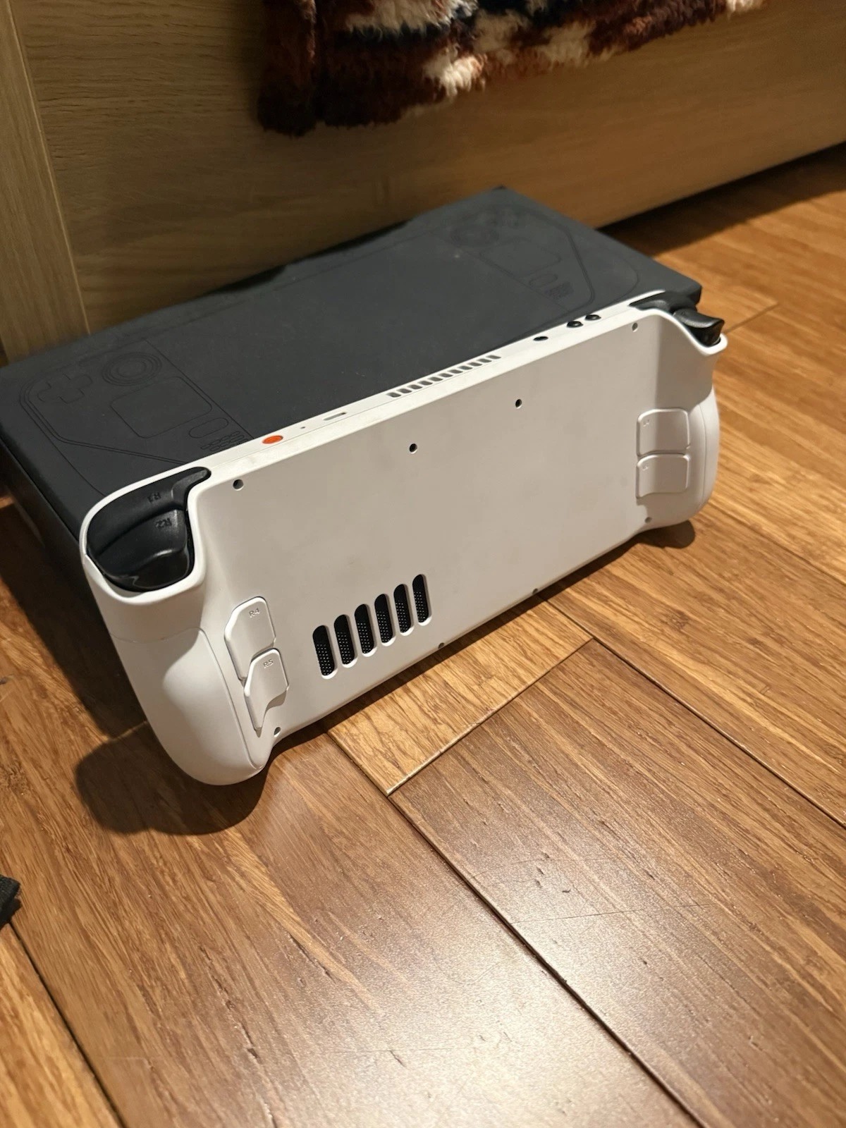 Valve Steam Deck OLED – 2TB SSD | Dual Boot (SteamOS + Windows) | White Shell thumbnail 2