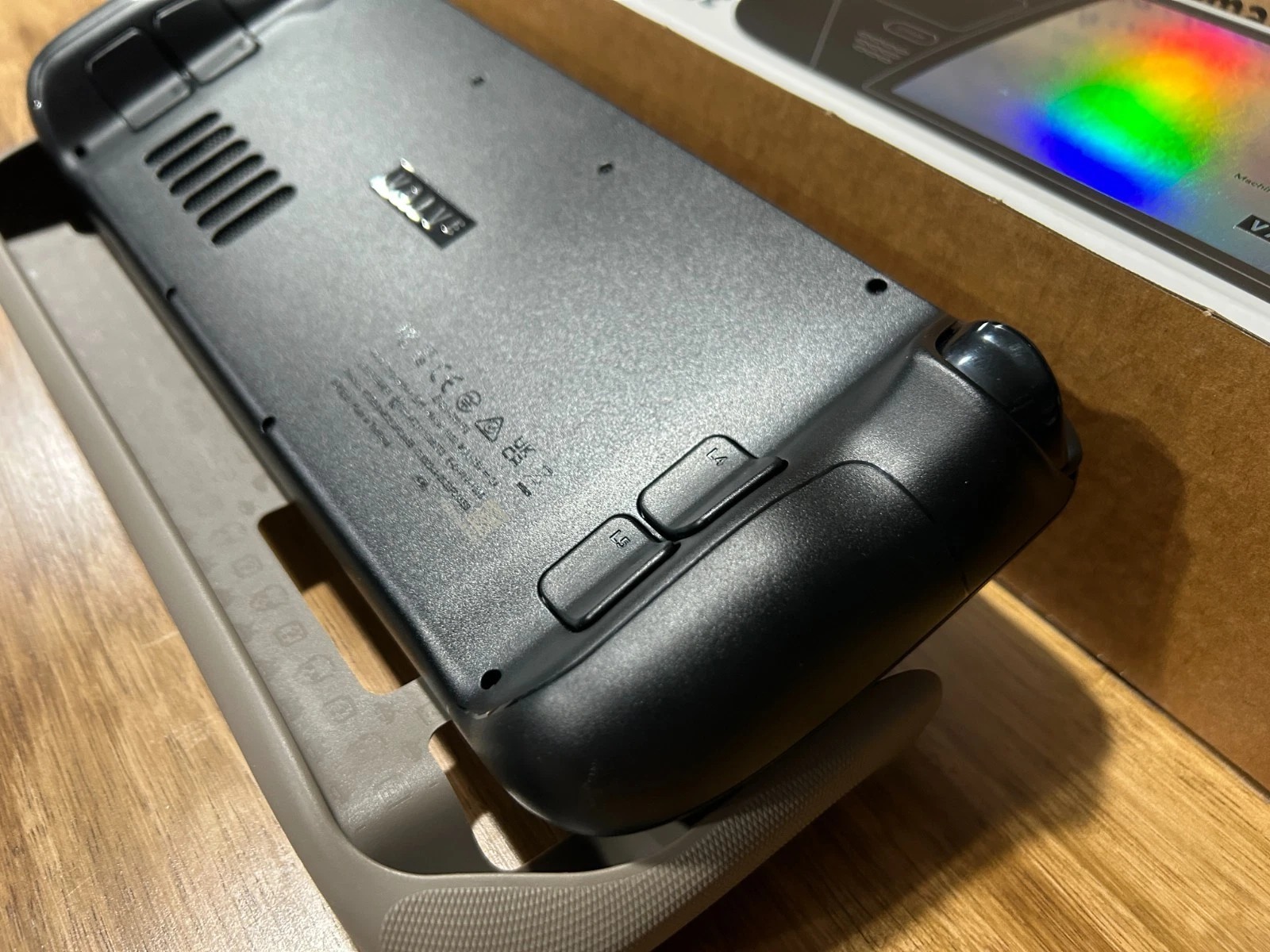 Valve Steam Deck OLED – 2TB SSD | Like New | GripCase + Extras thumbnail 4