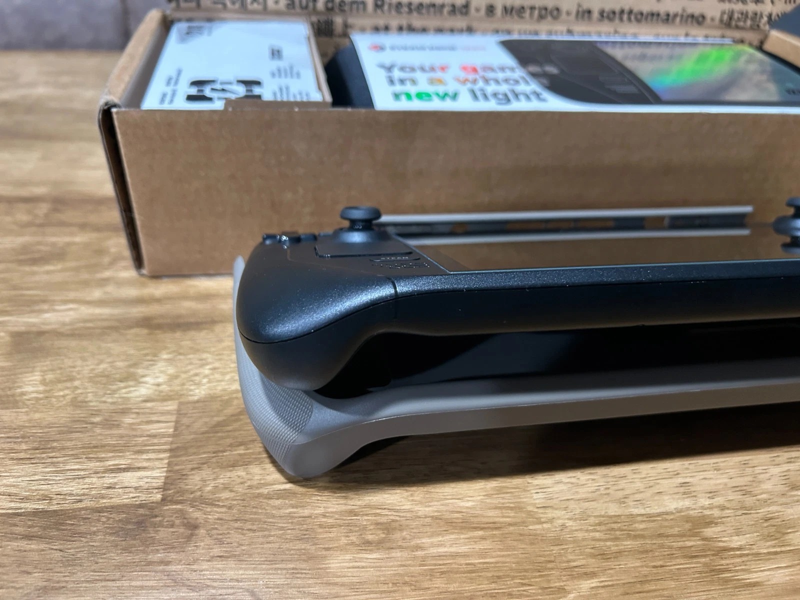 Valve Steam Deck OLED – 2TB SSD | Like New | GripCase + Extras thumbnail 8