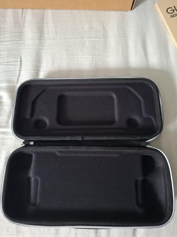 Valve Steam Deck OLED 512 GB (includes screen protector) thumbnail 5