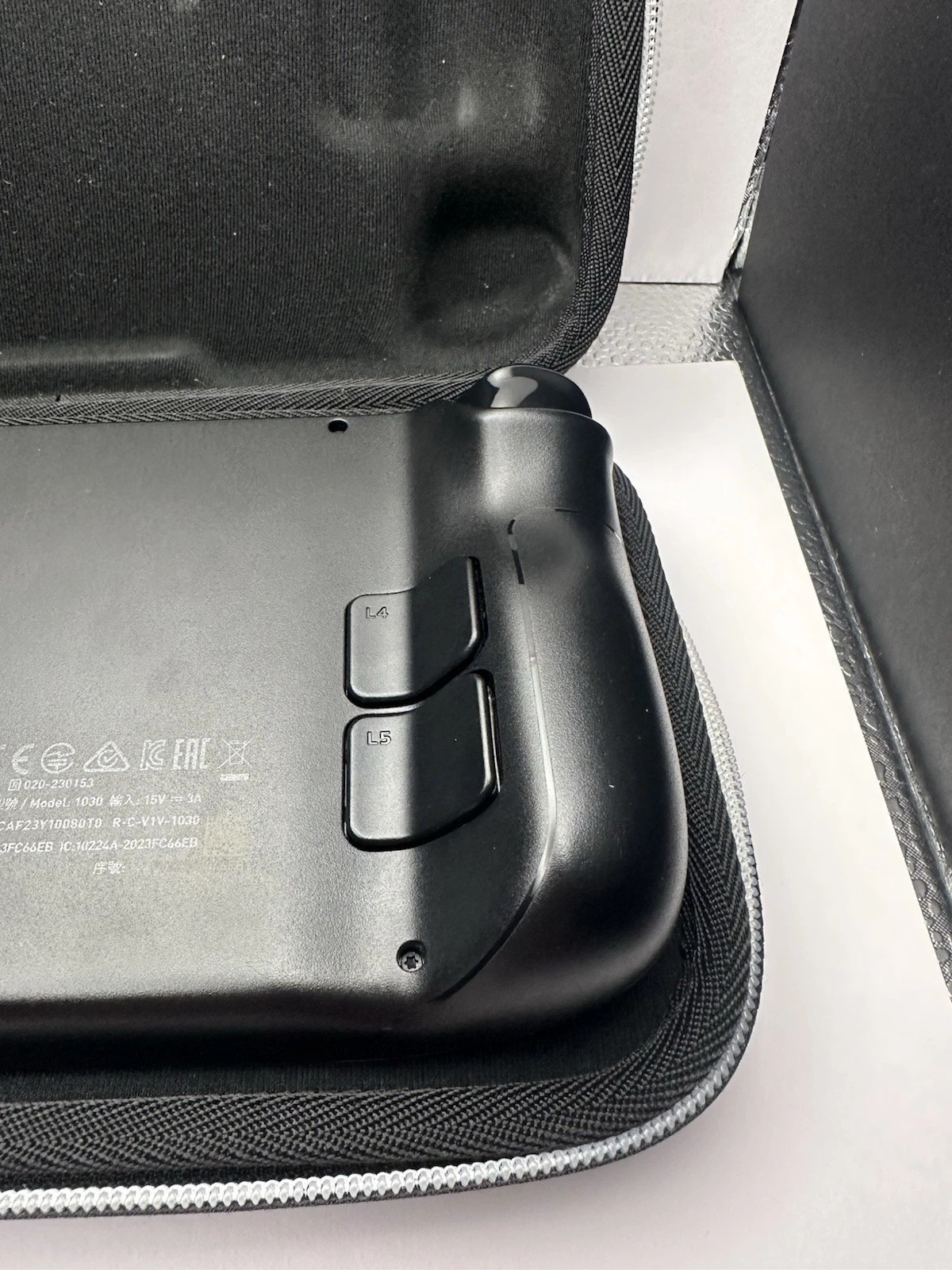 Valve Steam Deck OLED 512GB Black Handheld Console thumbnail 5