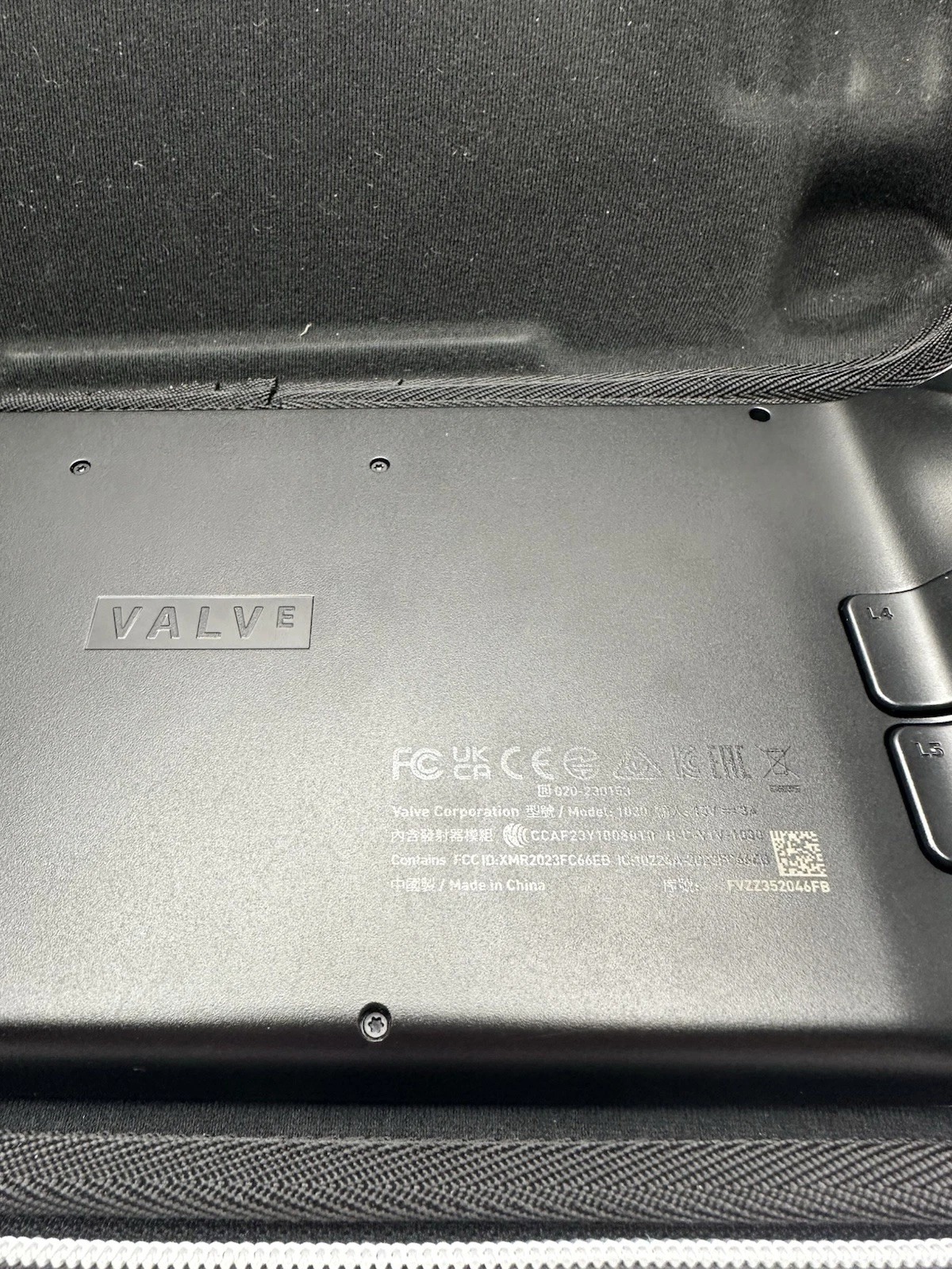 Valve Steam Deck OLED 512GB Black Handheld Console thumbnail 6