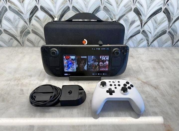  Valve Steam Deck OLED 512GB – Excellent Condition | With Docking Station, Controller & Case thumbnail 3