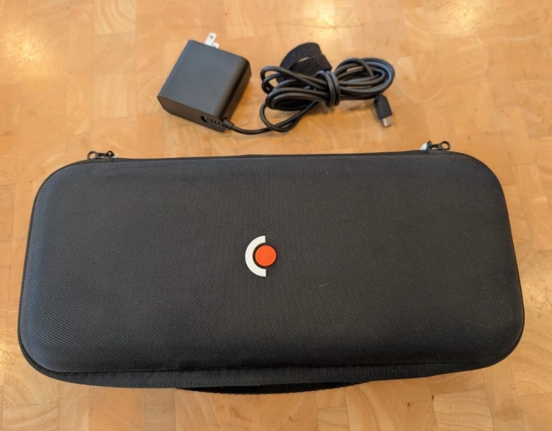 Valve Steam Deck OLED 512GB SSD - 16GB RAM 7.4” Display + Carrying Case thumbnail 3