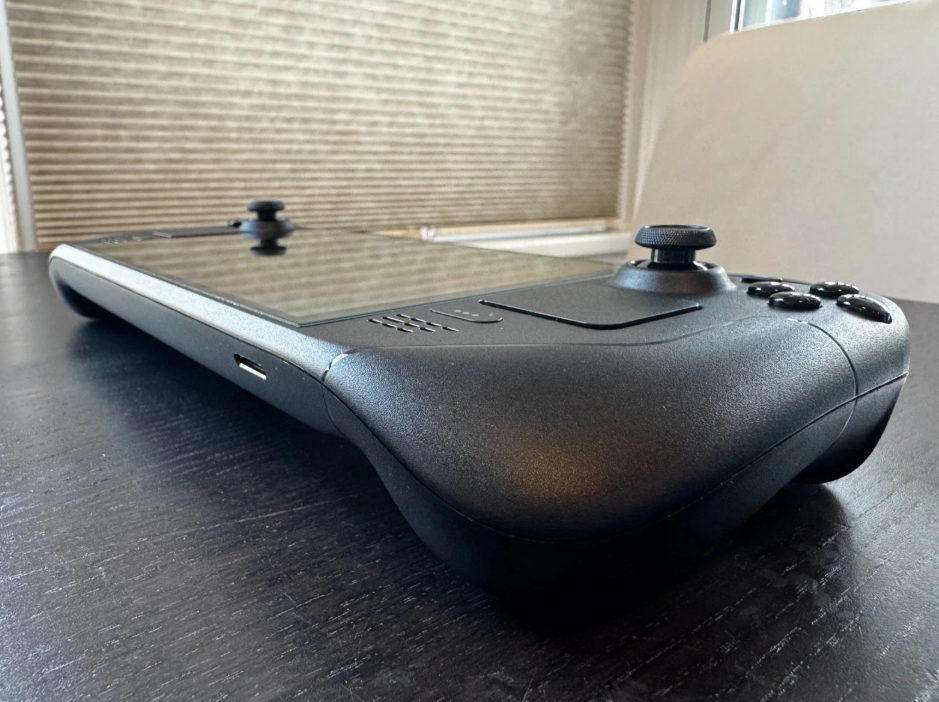 Valve Steam Deck OLED Handheld Console 2TB Black – Includes Case & Charger thumbnail 4