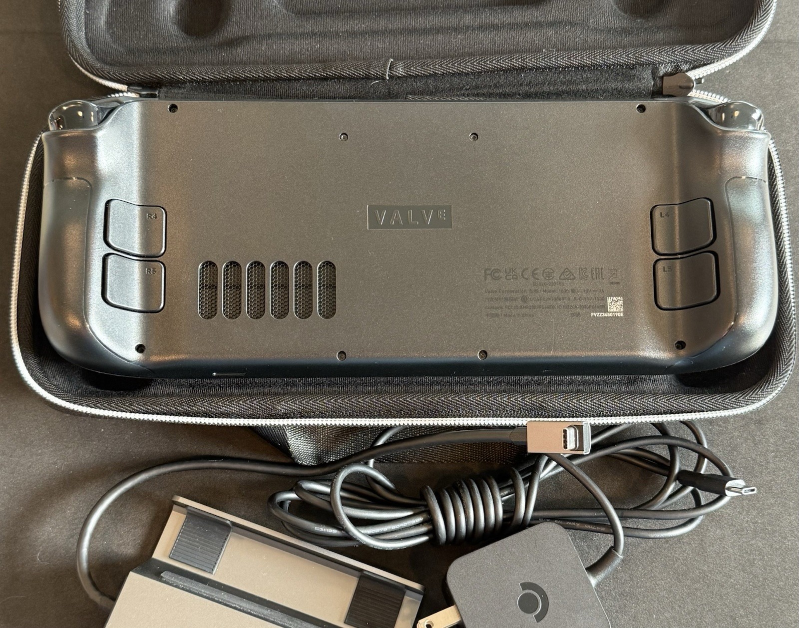 Valve Steam Deck OLED Handheld Console 512GB Black w/ Case, Charger & Dock thumbnail 4