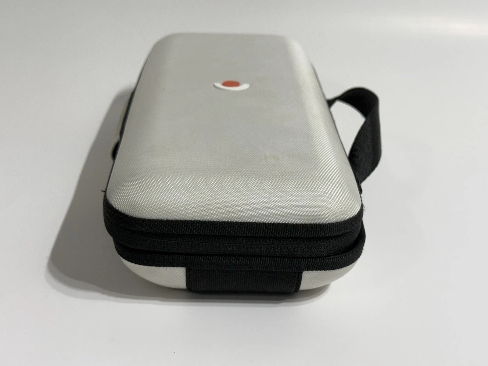 Valve Steam Deck OLED Limited White Edition 1TB Handheld Console with Case thumbnail 13