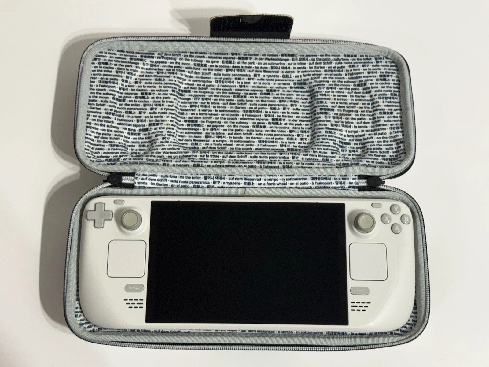 Valve Steam Deck OLED Limited White Edition 1TB Handheld Console with Case thumbnail 7