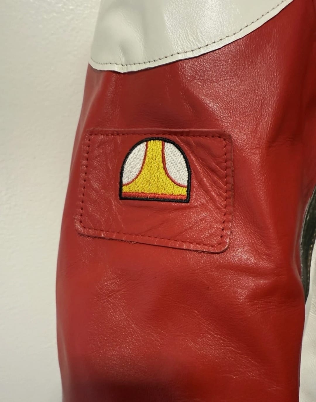 Vanson Leather Mike Hailwood Tribute Jacket Size 46(XL) thumbnail 4