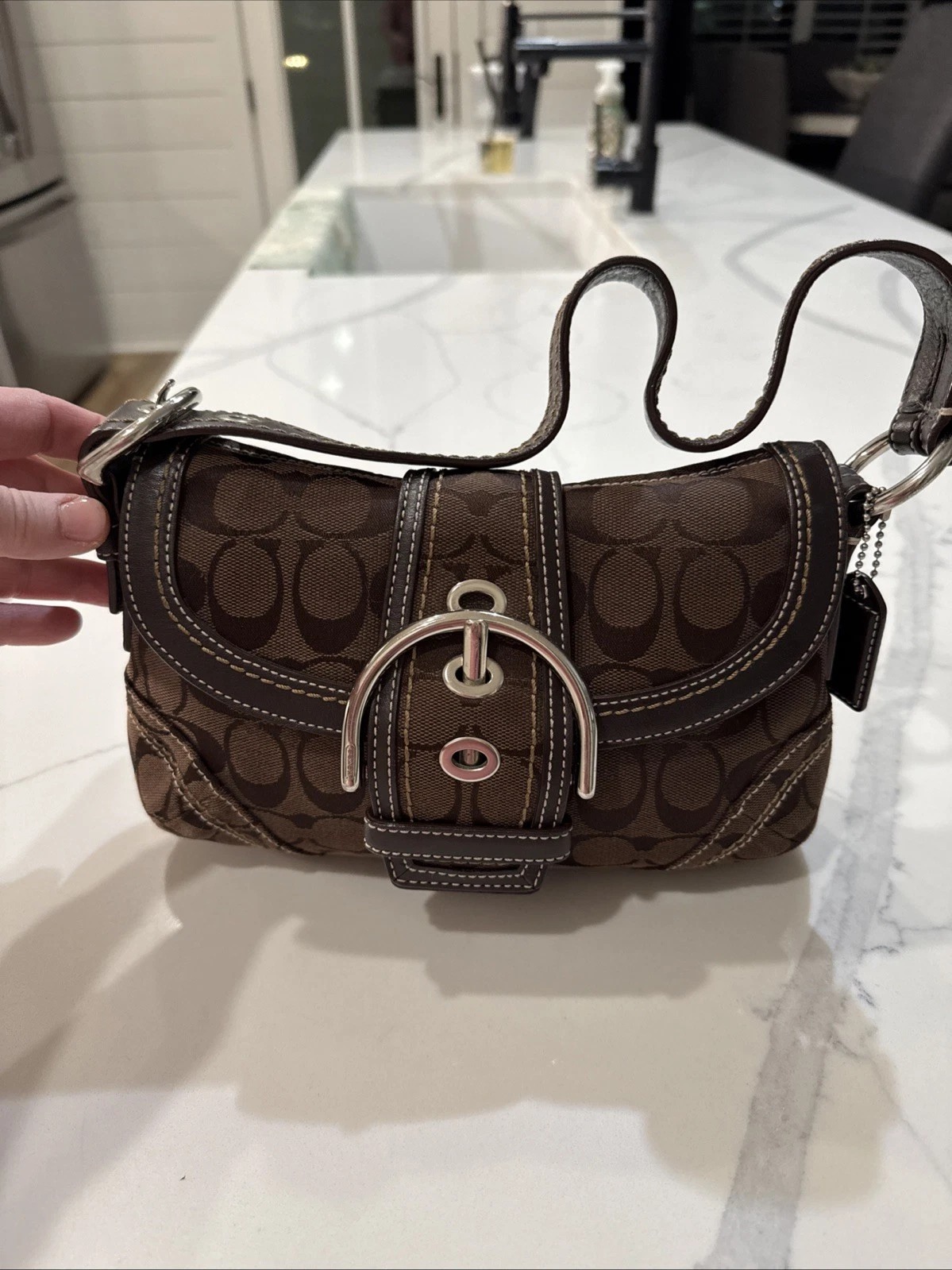 Vintage Coach SoHo Signature Flap Buckle Shoulder Bag/ Purse Brown thumbnail 1