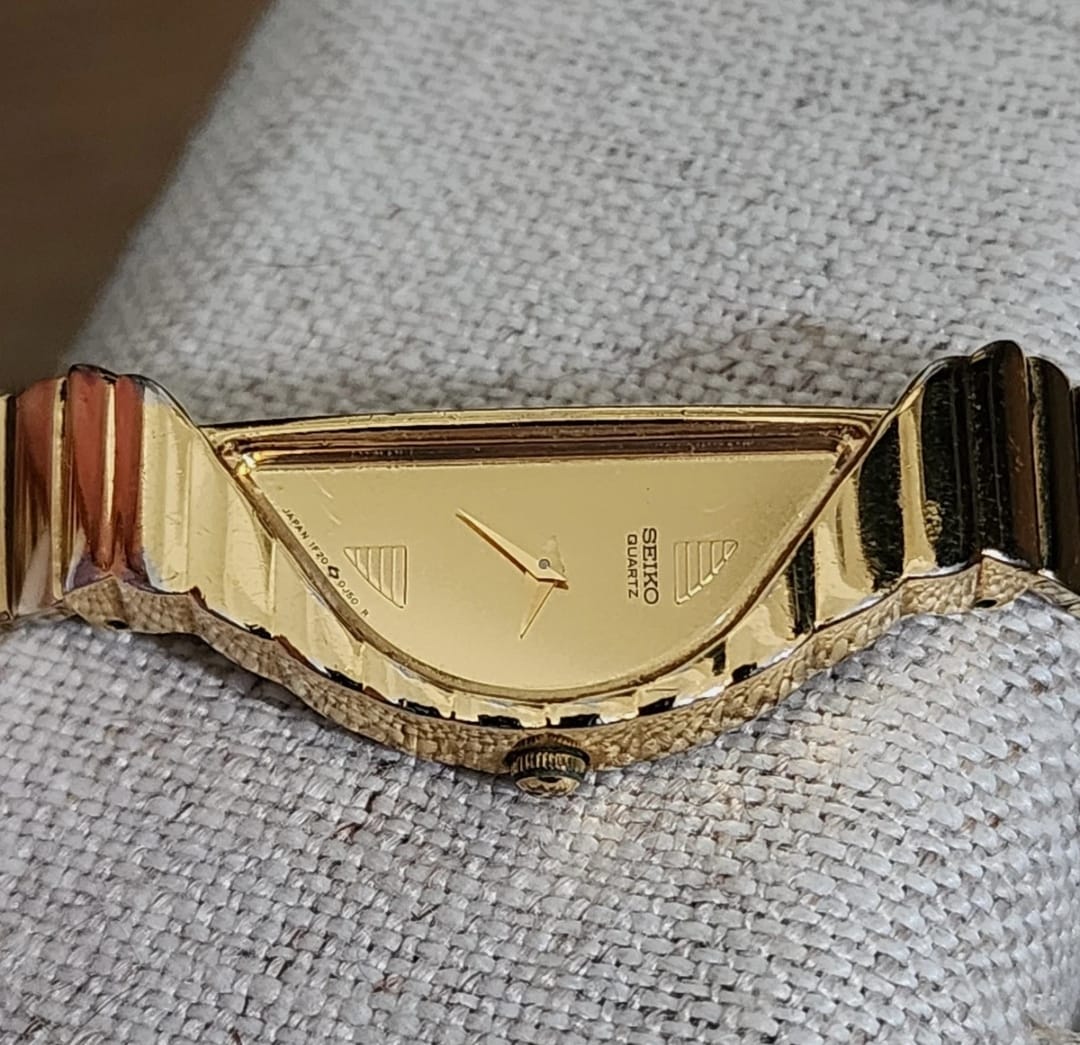 Vintage Seiko Rivoli Watch Women Half Moon Gold Asymmetrical New Battery thumbnail 8