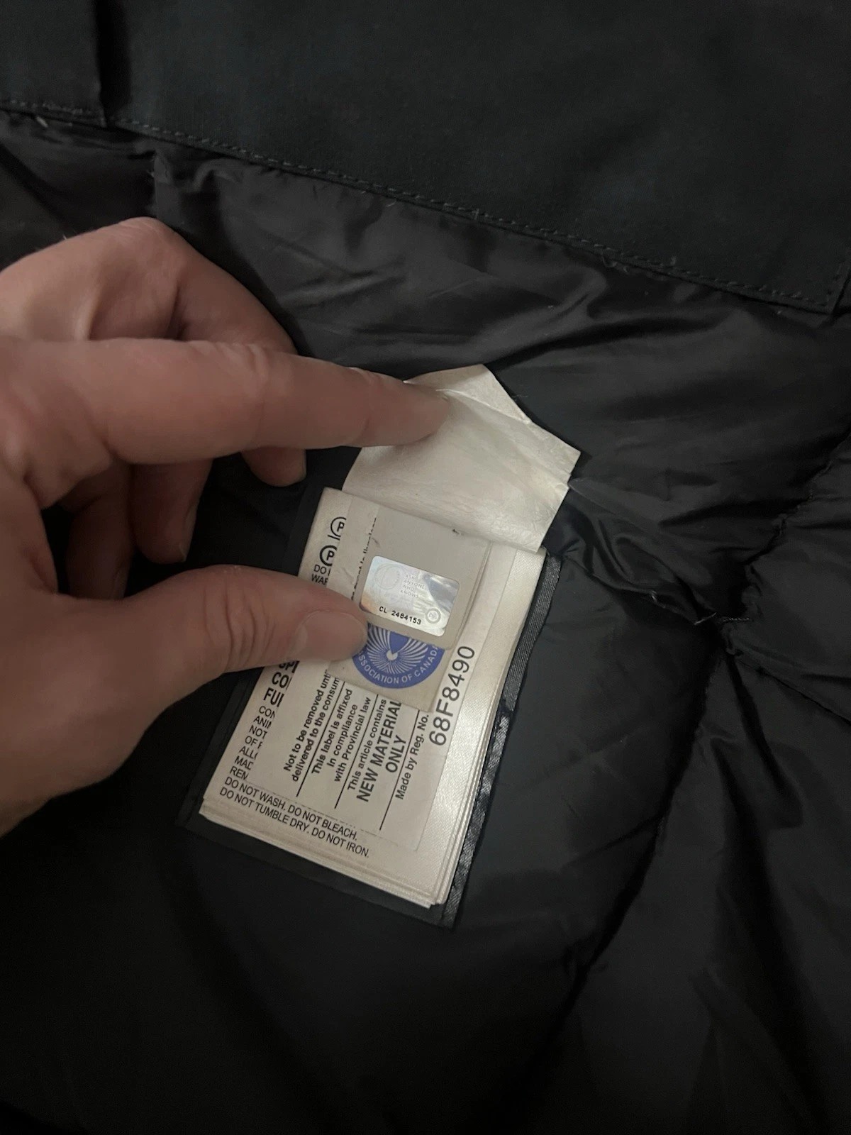 Womans Canada Goose Black Parka thumbnail 2