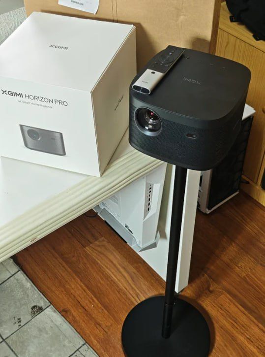 XGIMI Horizon Pro – 4K Android TV Projector thumbnail 1