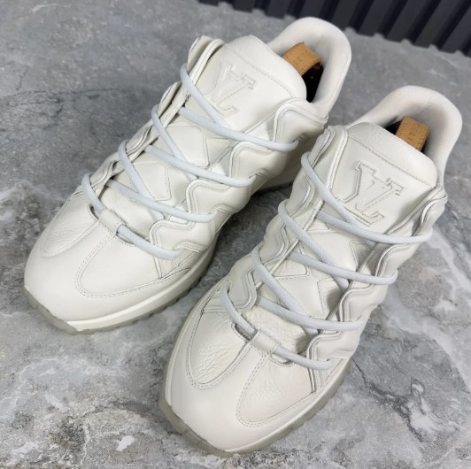 Zig-Zag Monogram Leather Designer Sneakers - Size 10.5 thumbnail 11